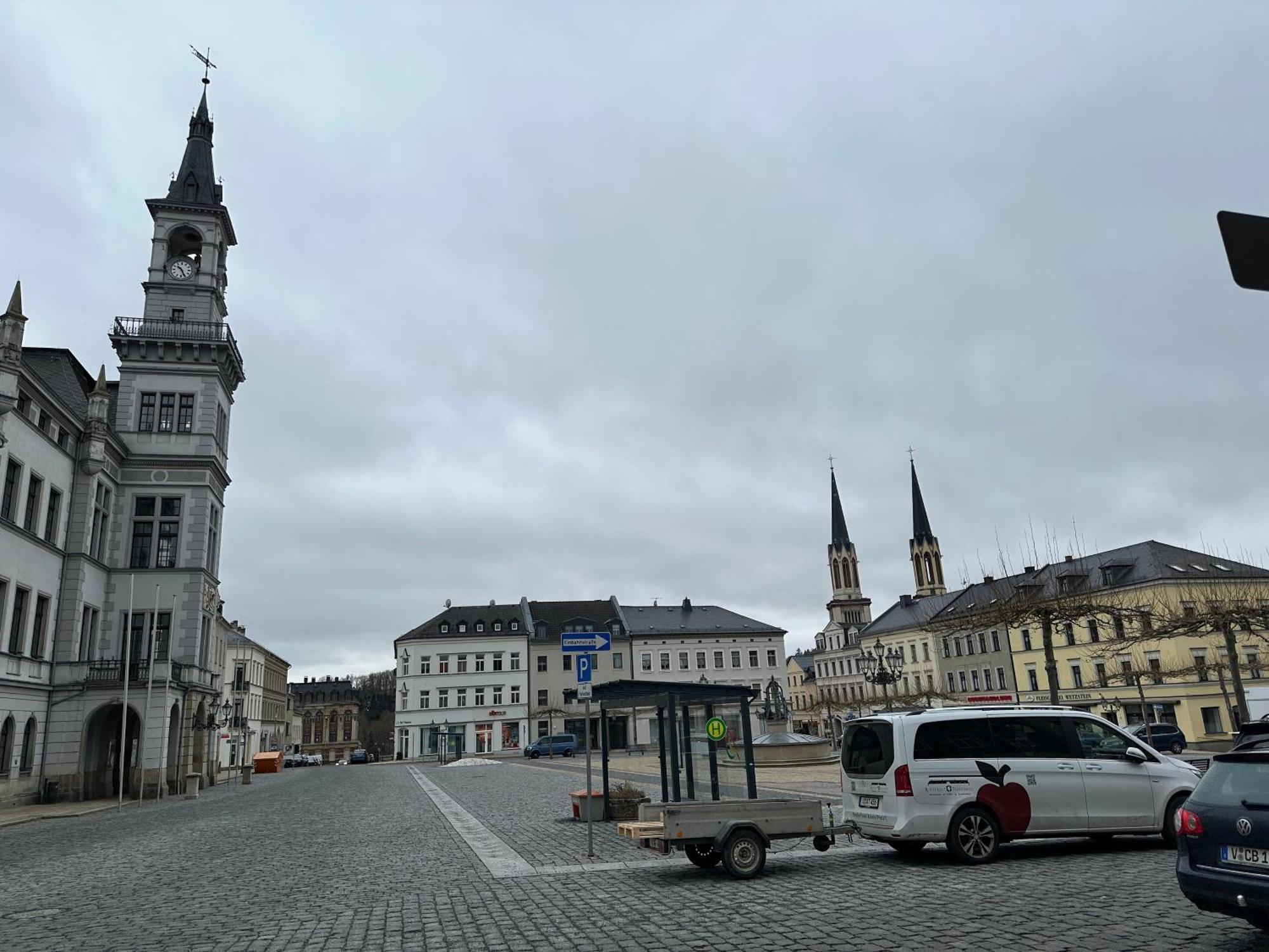 Ein Zimmer Wohnung Am Markt Oelsnitz  ภายนอก รูปภาพ