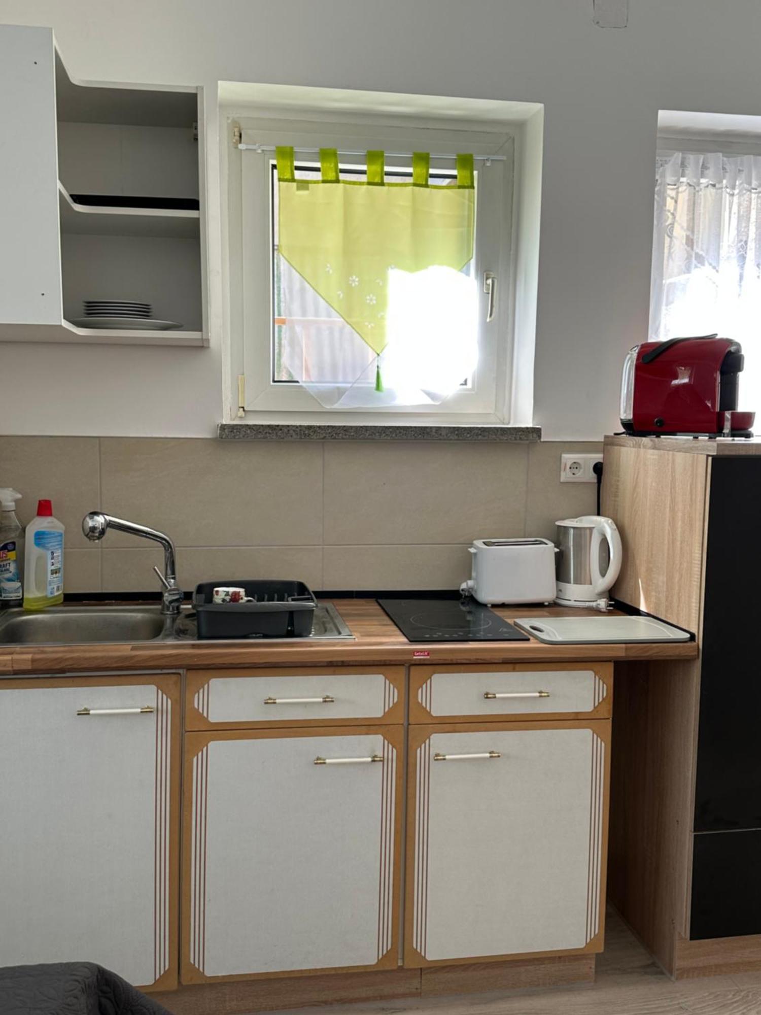 Ein Zimmer Wohnung Am Markt Oelsnitz  ภายนอก รูปภาพ