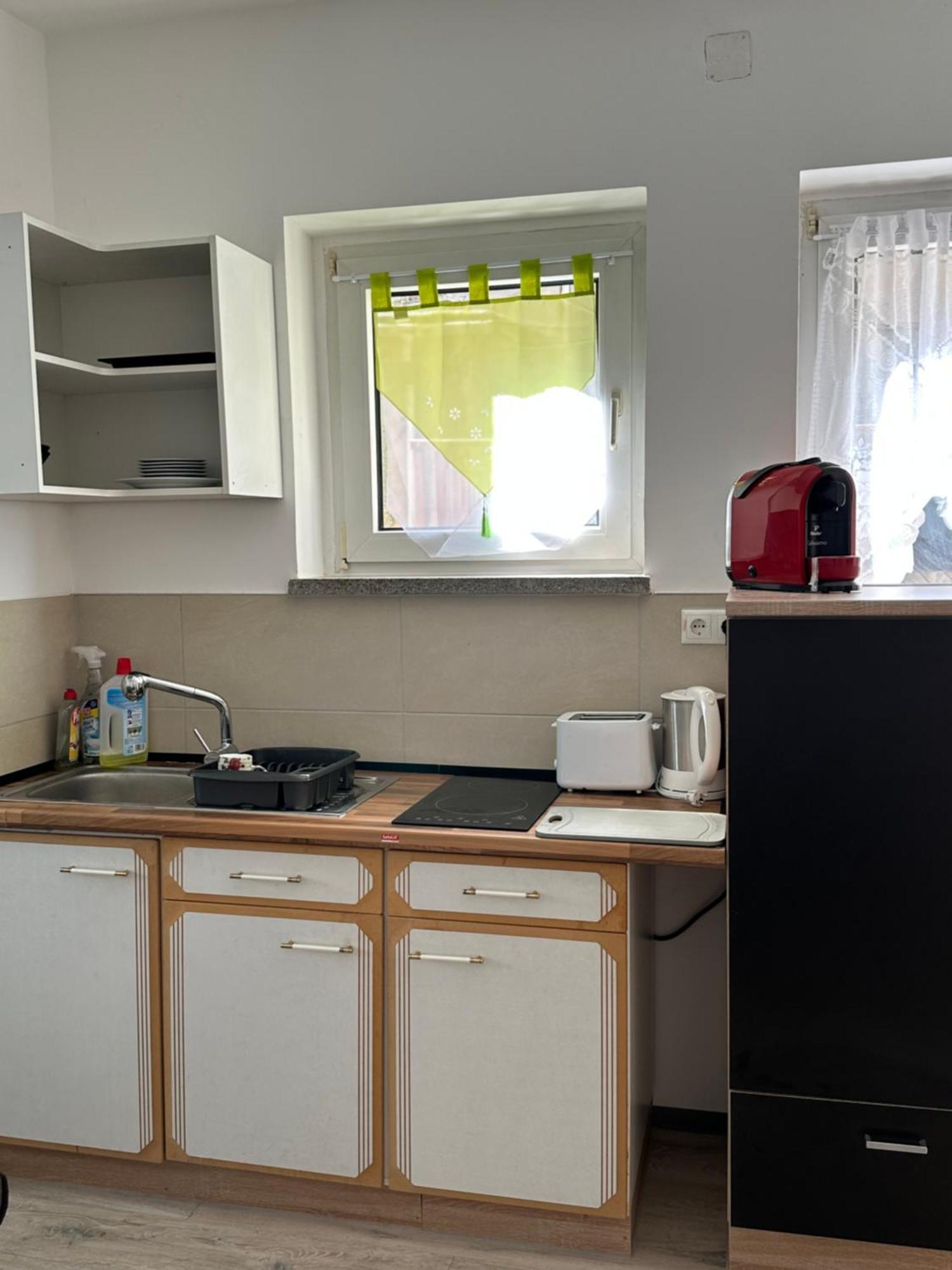 Ein Zimmer Wohnung Am Markt Oelsnitz  ภายนอก รูปภาพ
